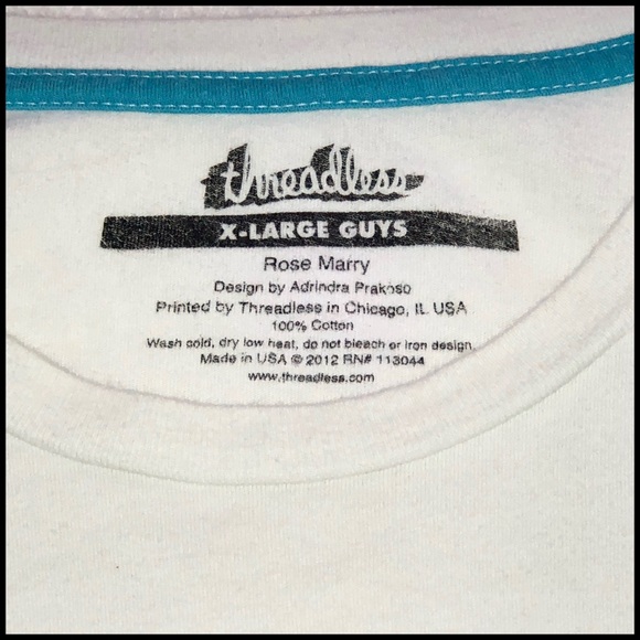 Threadless πͺ‘πΈπ»πΉ Mary Rose T-shirt for men or women XL well kept rarely worn - Picture 5 of 14